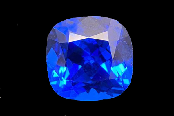 标准光源箱在蓝宝石颜色评定分类中的应用