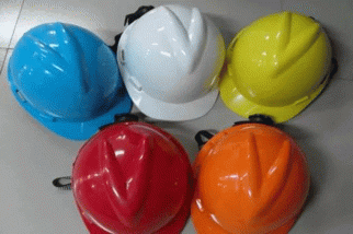 标准光源对色灯箱检测安全帽的颜色